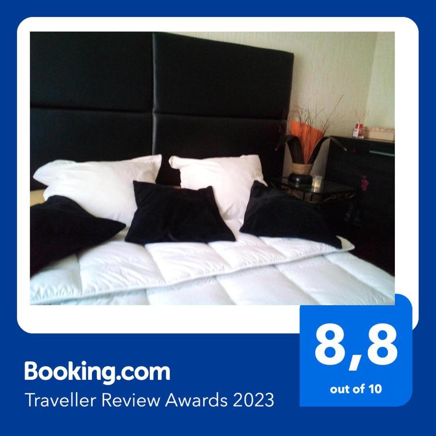 # Prix "Travellers Awards 2023 Et 2024" Lac Leman Velos Viarhona Geneve Annecy Valleiry Kültér fotó